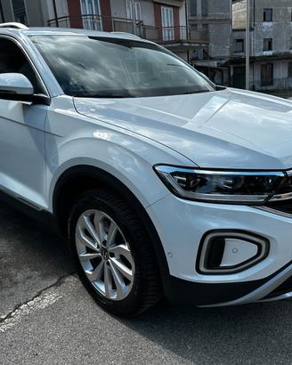 Volkswagen T-Roc 2.0 TDI 150 DSG Style LINE _ VIRT