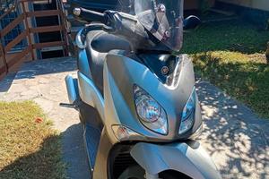scooter Yamaha XCity 250 del settembre 2010 unipro