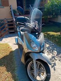 scooter Yamaha XCity 250 del settembre 2010 unipro