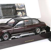 Bentley limousine 1/18 nuova