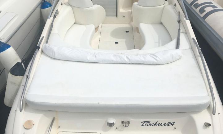 Motoscafo Semicabinato Cranchi Turchese 24