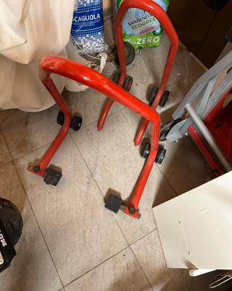 Cavalletti alza moto (anteriore e posteriore)