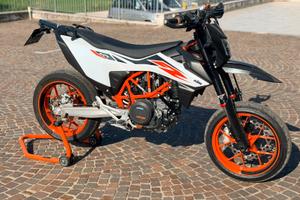 KTM 690 SMC R 2019 8700 Km PowerParts - Akrapovič