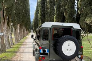 Land Rover Defender90 td4 Puma Garanzia