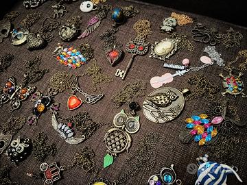 40 Collane Bijoux Vari Modelli 3 EURO L'UNA 📿