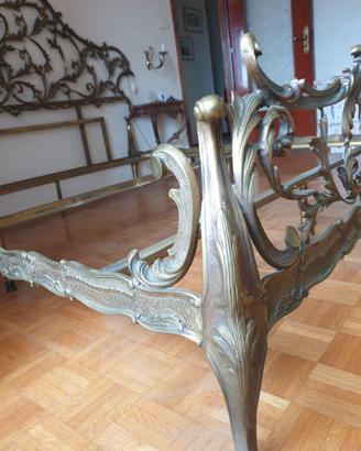 Letto in ottone massello.