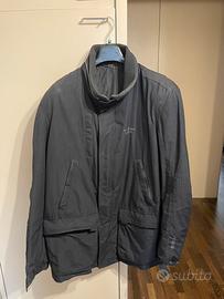 Giacca con protezioni per motociclista