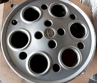 Cerchi in lega 15 pollici Alfa Romeo 145 - 146 QV