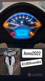 scooter piaggio 125