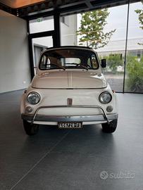 Fiat 500L da restaurare