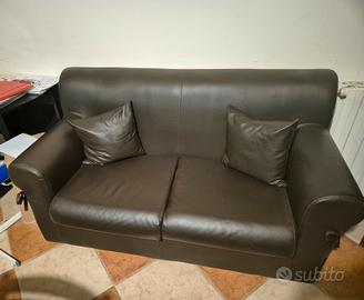Divano 2 posti come nuovo