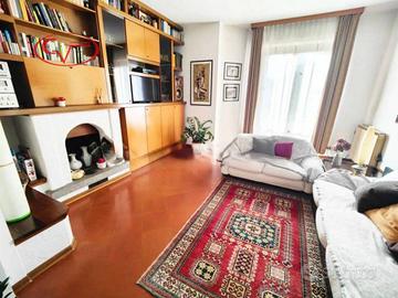 Appartamento di 122 m² con 5 locali a Montevarchi