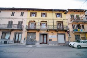 4 LOCALI A VALPERGA