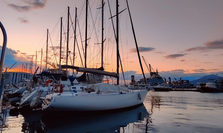 Barca a vela Mousse 907