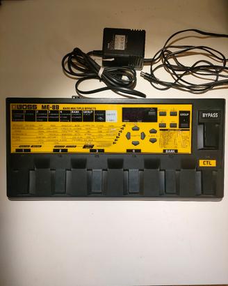 pedaliera multieffetto BOSS ME 8B