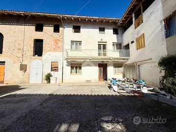 CASA INDIPENDENTE A MERETO DI TOMBA