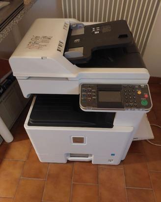 Stampante multifunzione Kyocera FS-C8525MFP