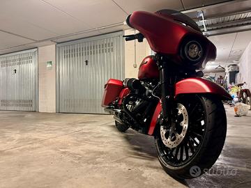 HARLEY DAVIDSON STREET GLIDE