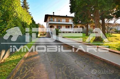Montale Rangone: appartamento in villa