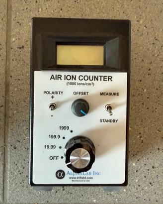 AIR ION COUNTER - contaioni in aria