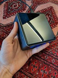 mini pc Intel nuc7  sottile 