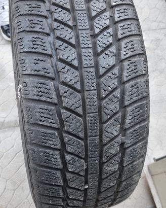 Ruota Nissan juke 2010 215/55 r16 5 fori