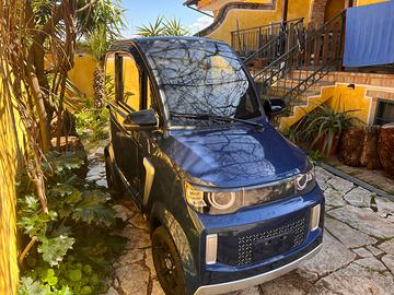 Cabinato Elettrico con guida senza patente