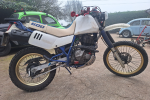 Suzuki dr 600