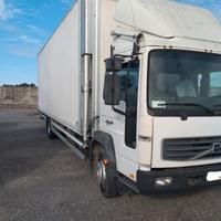 Autocarro volvo fl6 scarrabile furgonato