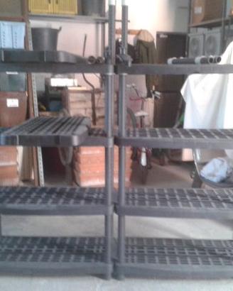 Scaffali in plastica
