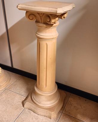 colonna capitello in legno grezzo 