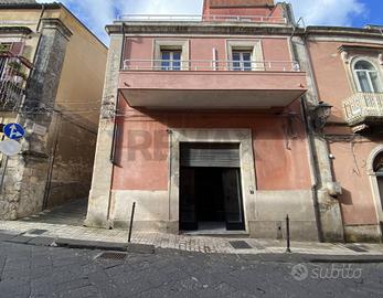 Locale Commerciale - Palazzolo Acreide