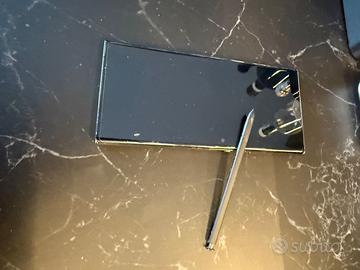 Samsung s23 ultra con auricolari oiginali