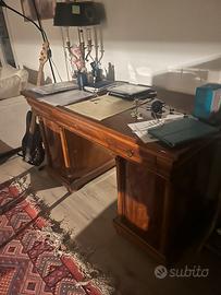 Scrivania biedermeier