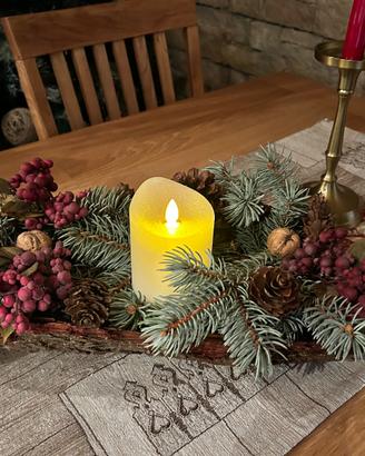 Centri tavola natalizi con materiale naturale