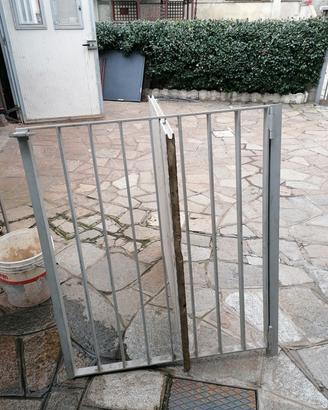 cancelletto per recinto animali