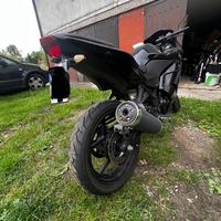 Moto Kawasaki ninja 250cc nera