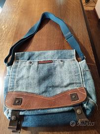 Borsa Levi's 