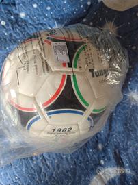 ADIDAS • Pallone Calcio Tango Espana Spagna 1982 