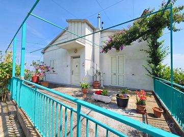 VILLA SINGOLA A SILVI