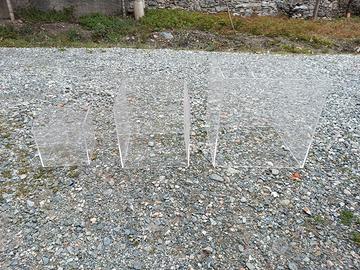 cubi in plexiglass trasparente