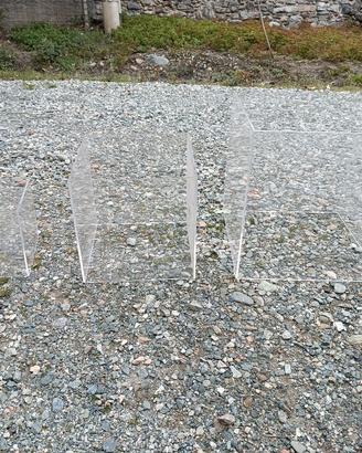 cubi in plexiglass trasparente
