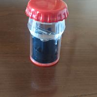 Apribottiglie per tappo a corona automatico