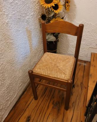 sedia legno e paglia