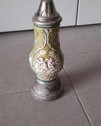 vecchio macinapepe in ceramica 
