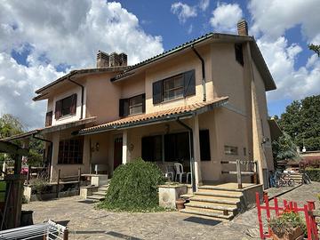 Villa bifamiliare Manziana [MA199VRG]