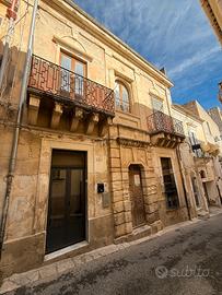 Stabile in centro da ristrutturare