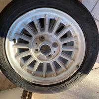 Cerchi in lega e gomme 13 pollici 165/55 R13