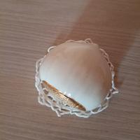 Vecchio portagioie in porcellana firmato "Bassano"