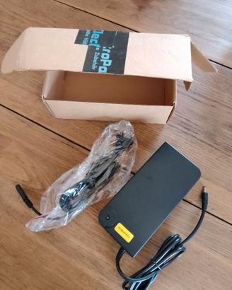 Alimentatore per robot tagliaerba bosch